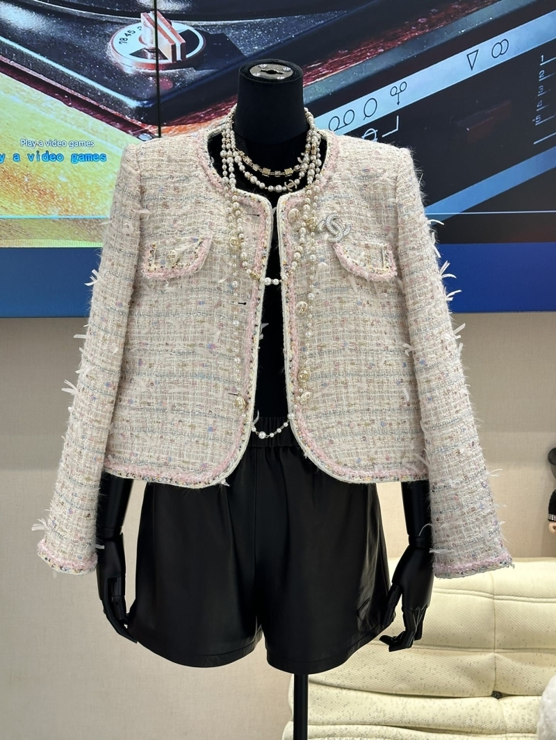 Ch*el coats